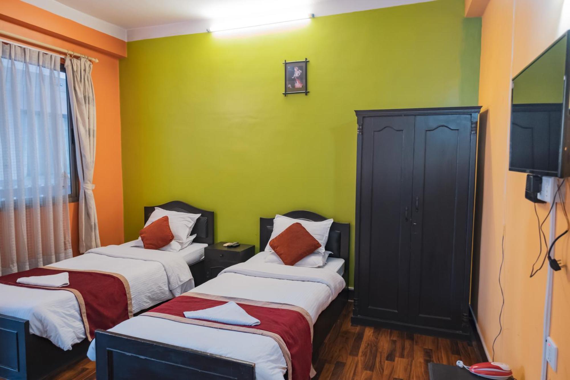 Hotel Nepalaya Катманду Екстер'єр фото